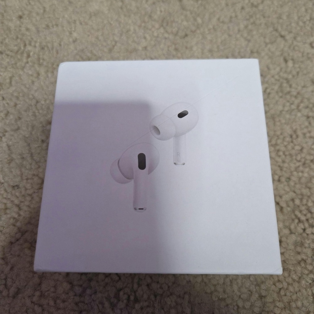 Apple AirPods Pro 2 with MagSafe Charging Case USB C